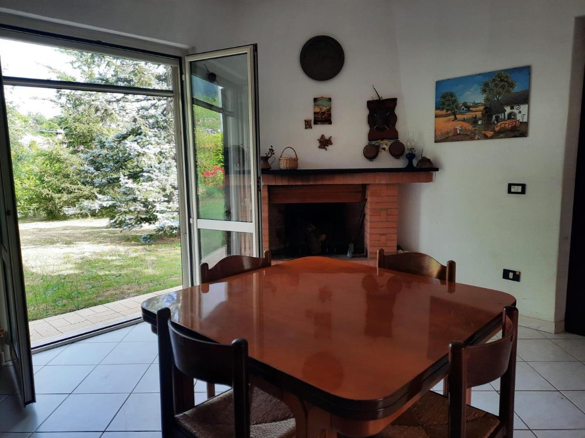 Casetta In Collina Sezze Exterior photo
